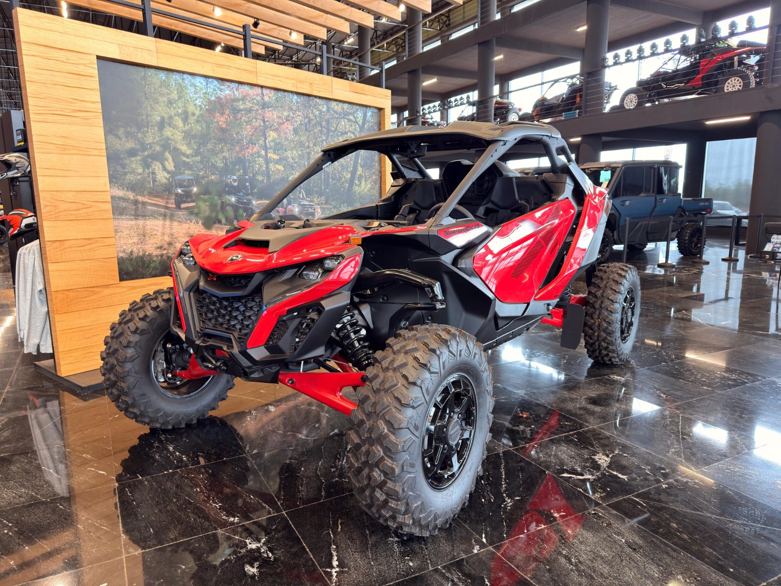 Can-Am Maverick R X